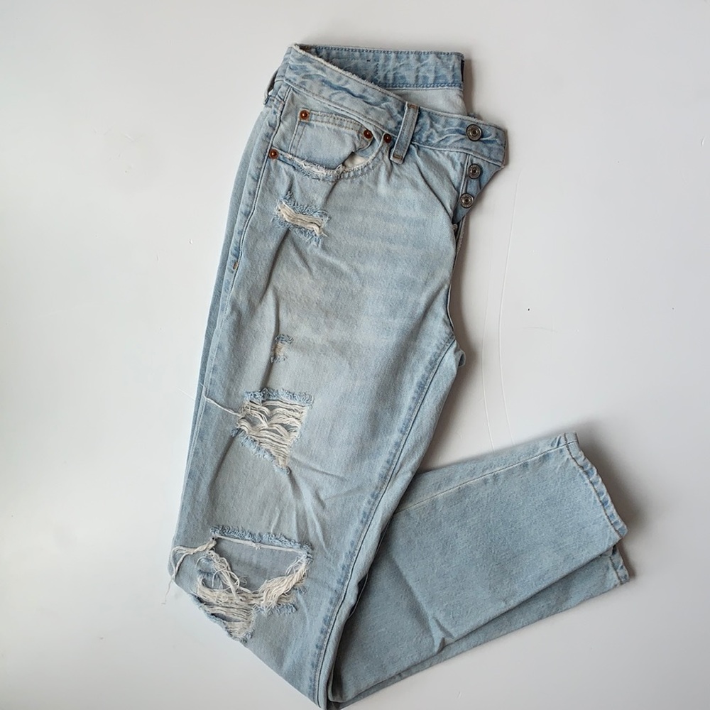 A&f ripped jeans